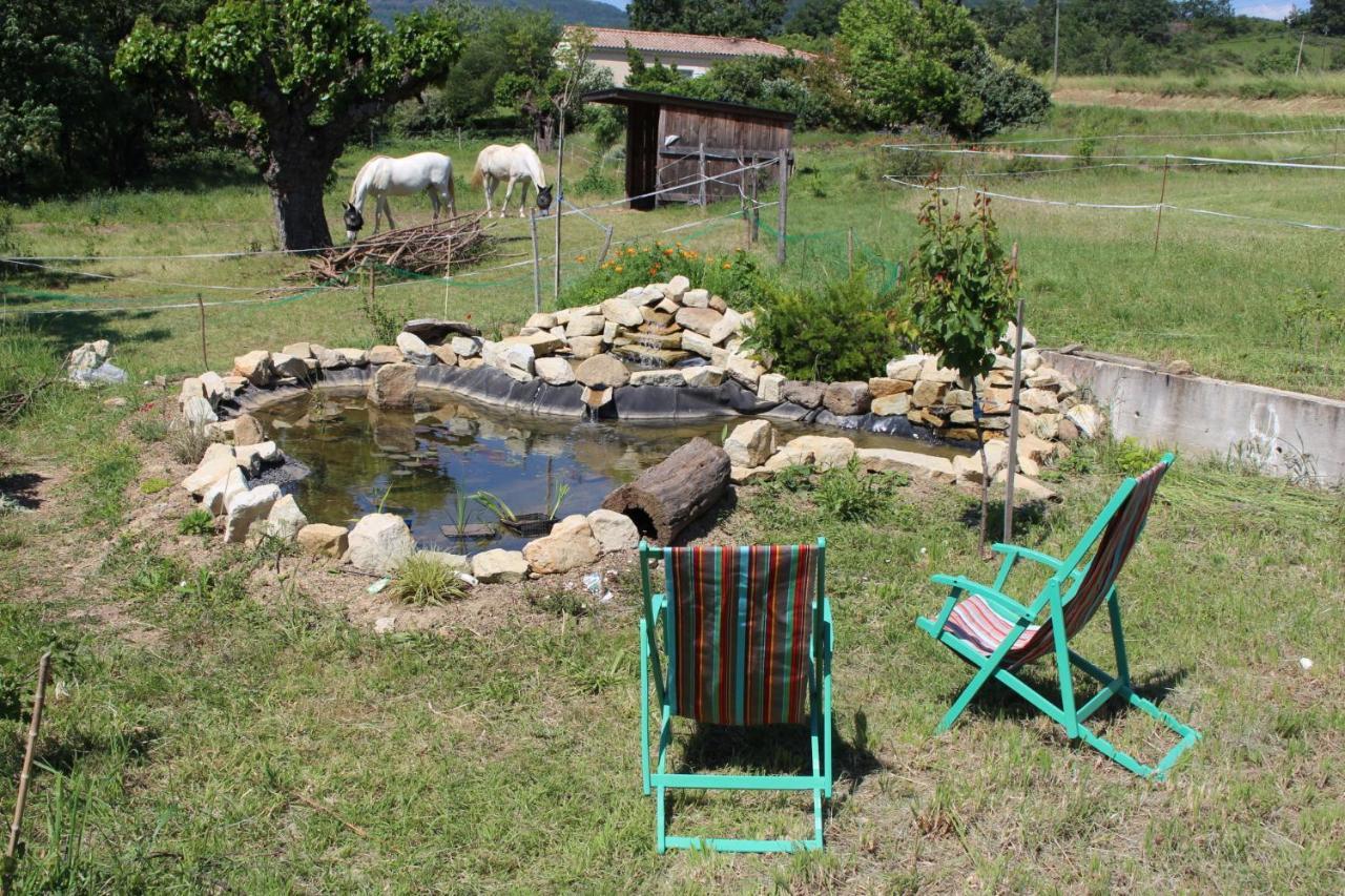 L'Attrape Reve Acomodação com café da manhã Saint-Vincent-de-Barres Exterior foto